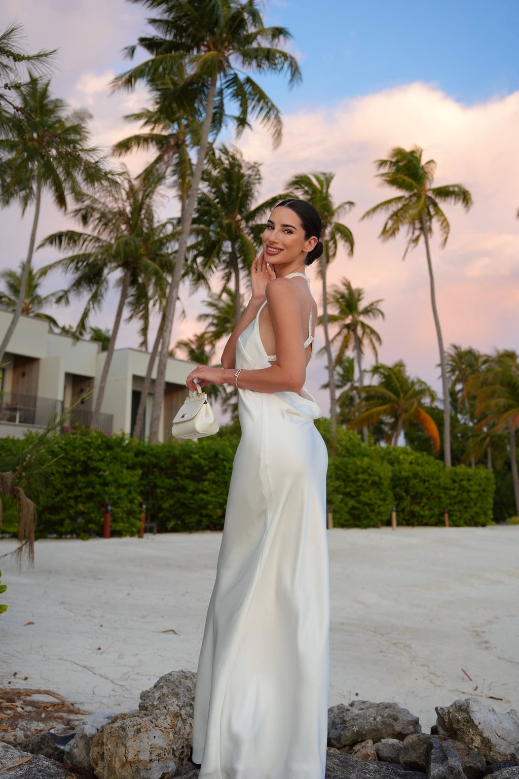 White Touch – Elegant Dress