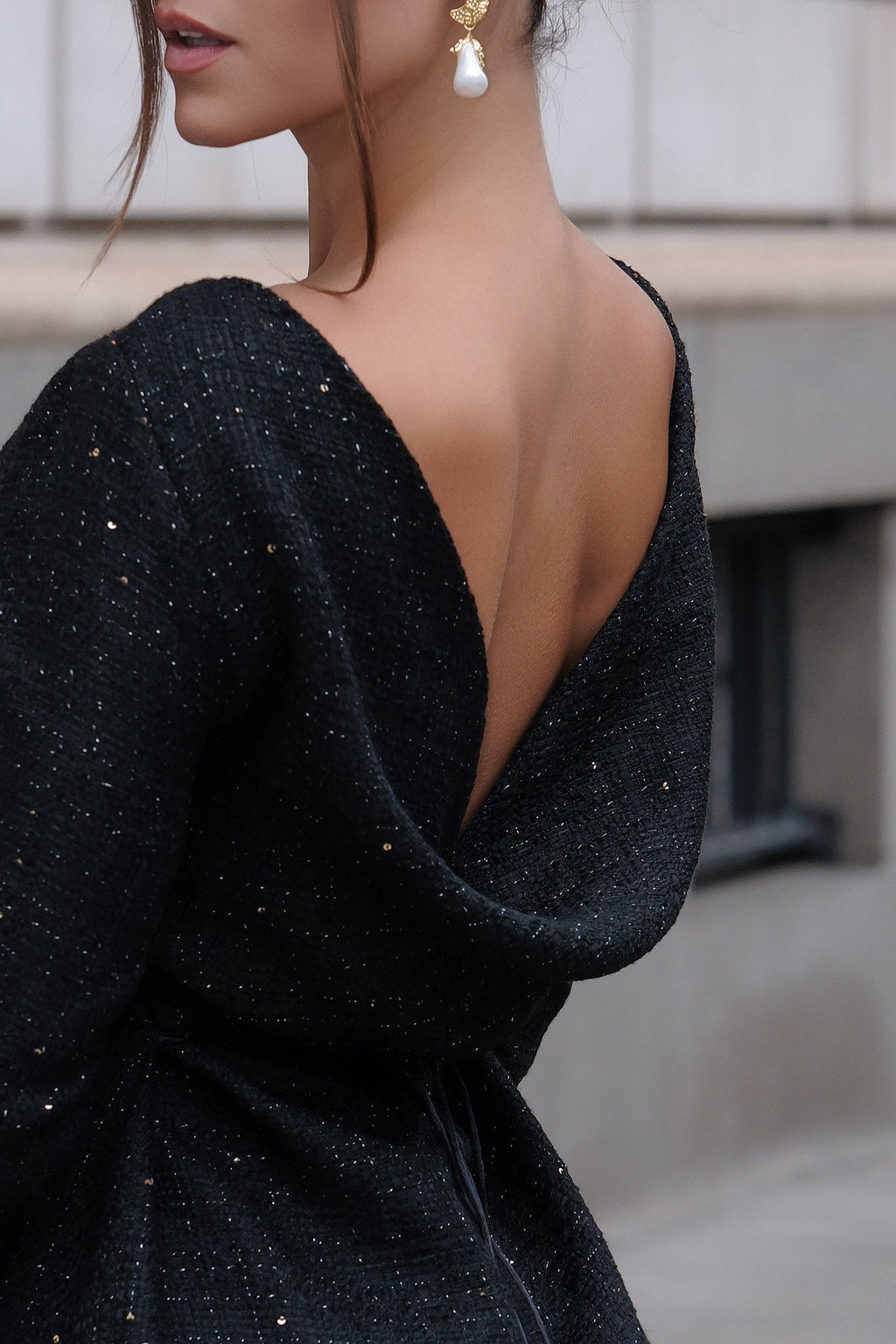 Shannel – Short Black Shimmer Dress