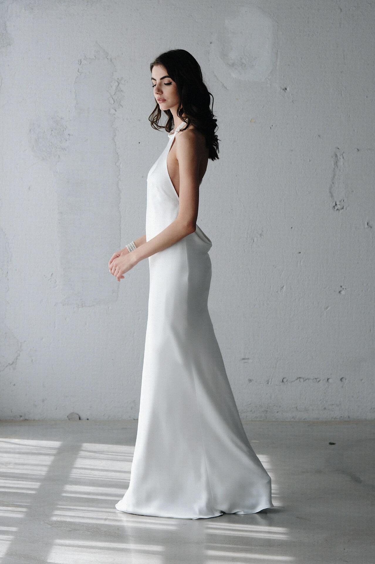 White Touch – Elegant Dress