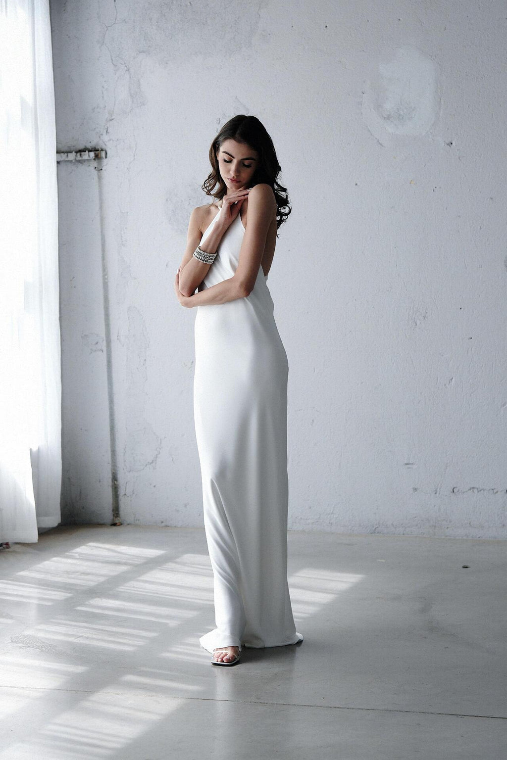 White Touch – Elegant Dress