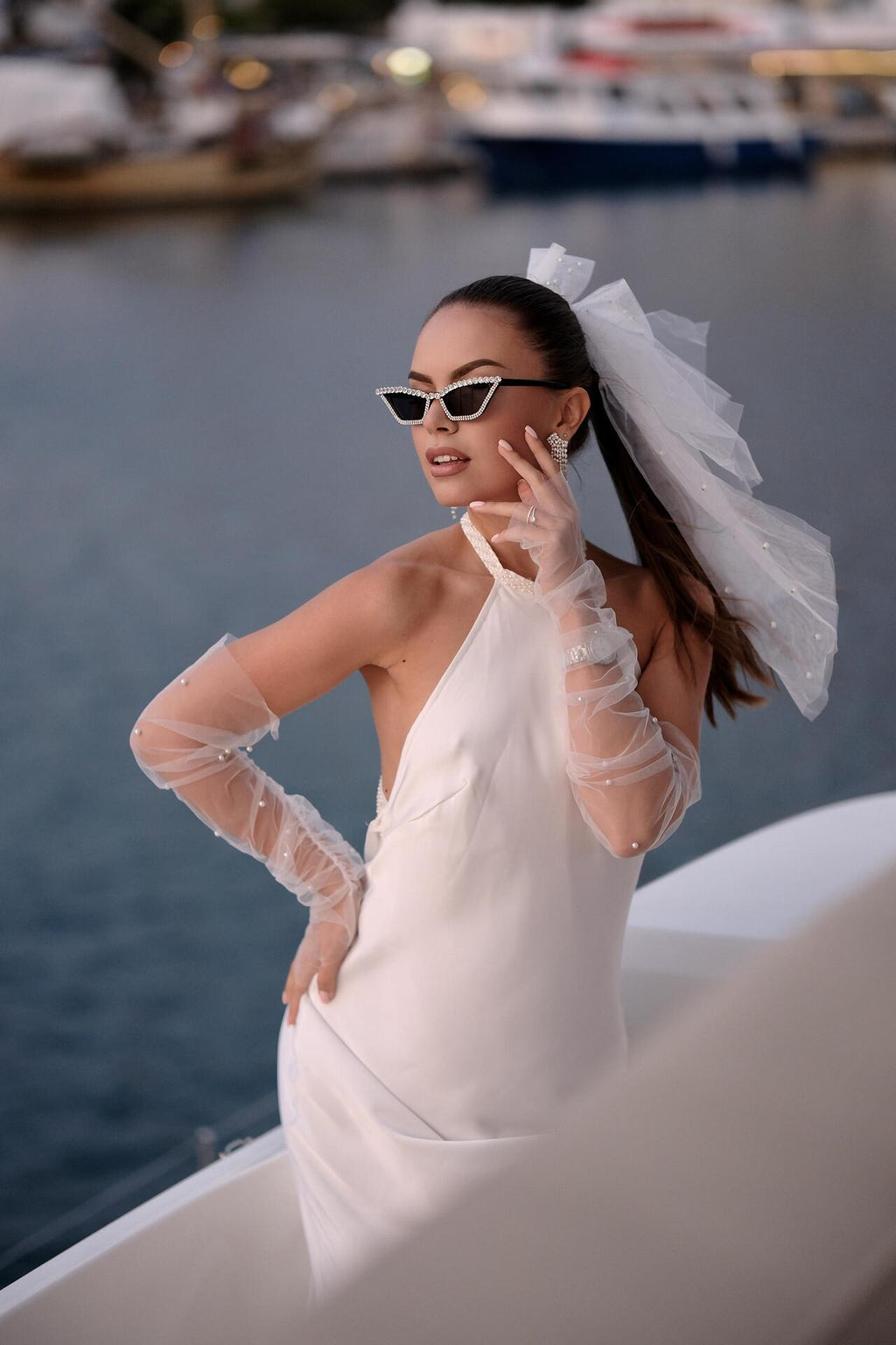 White Touch – Elegant Dress